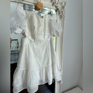 A beautiful white dress by Ever New in size XS